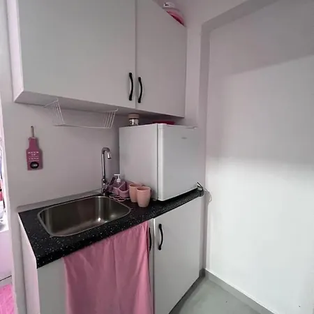 The Pink Apartamento Tirana